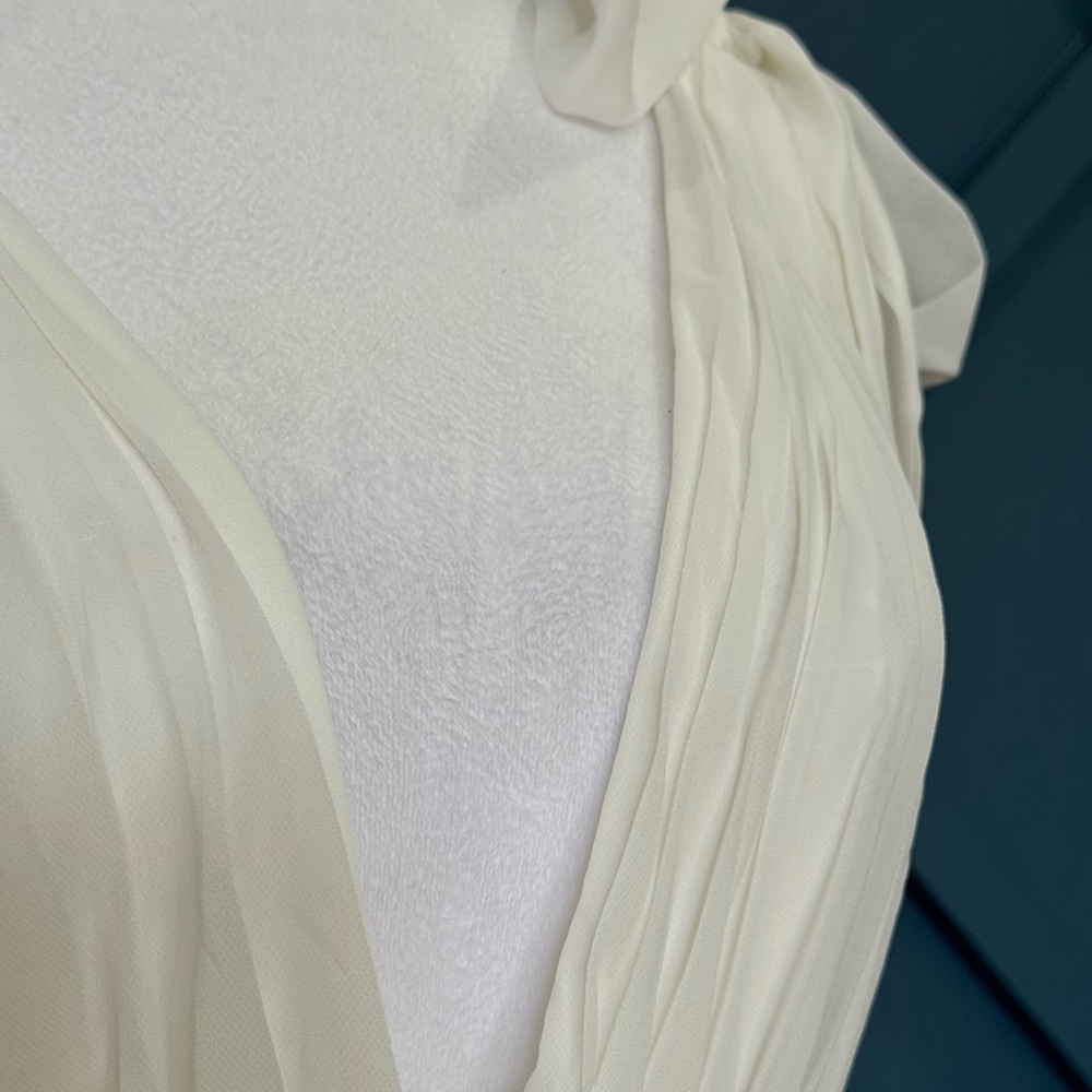 Mac Duggal White Wedding Dress - Picture 9 of 16